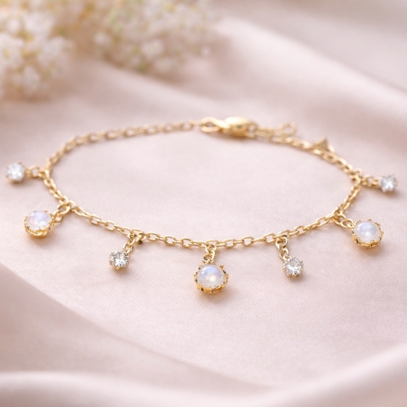 Jewelry - Elegant New Gold Tone Bracelet with Faux Pearl And Rhinestone Accents